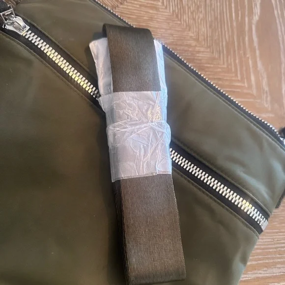 Shorty Love Olive Crossbody Bag with Pink Trim and matching wallet - Picture 7 of 16